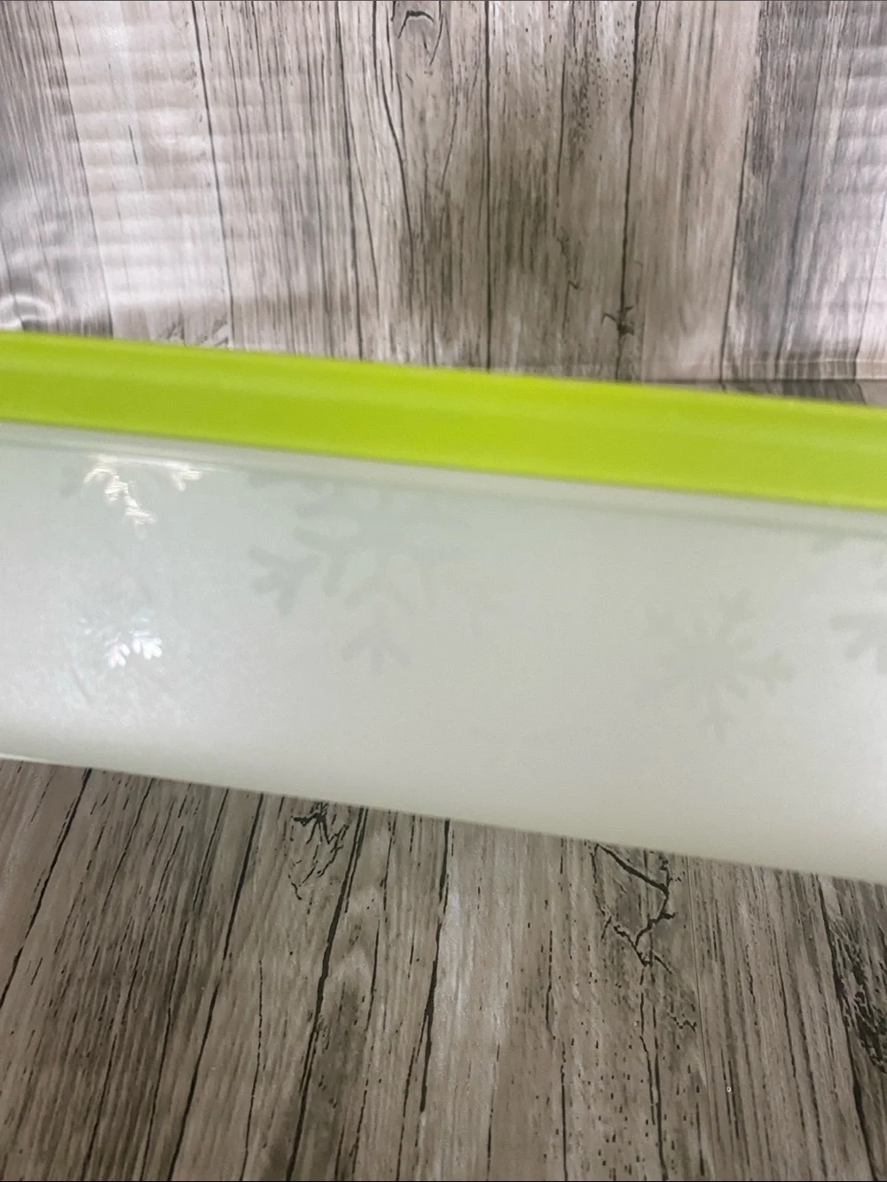 Tupperware about cups